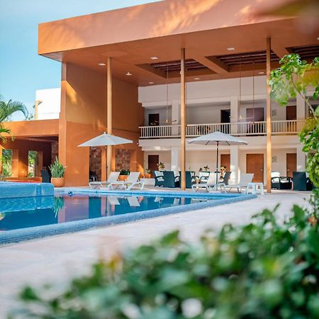 Hotel Ixzi Plus Ixtapa  Exteriér fotografie