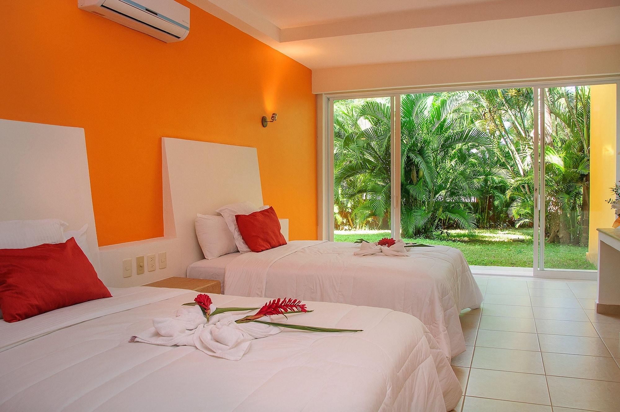 Hotel Ixzi Plus Ixtapa  Exteriér fotografie