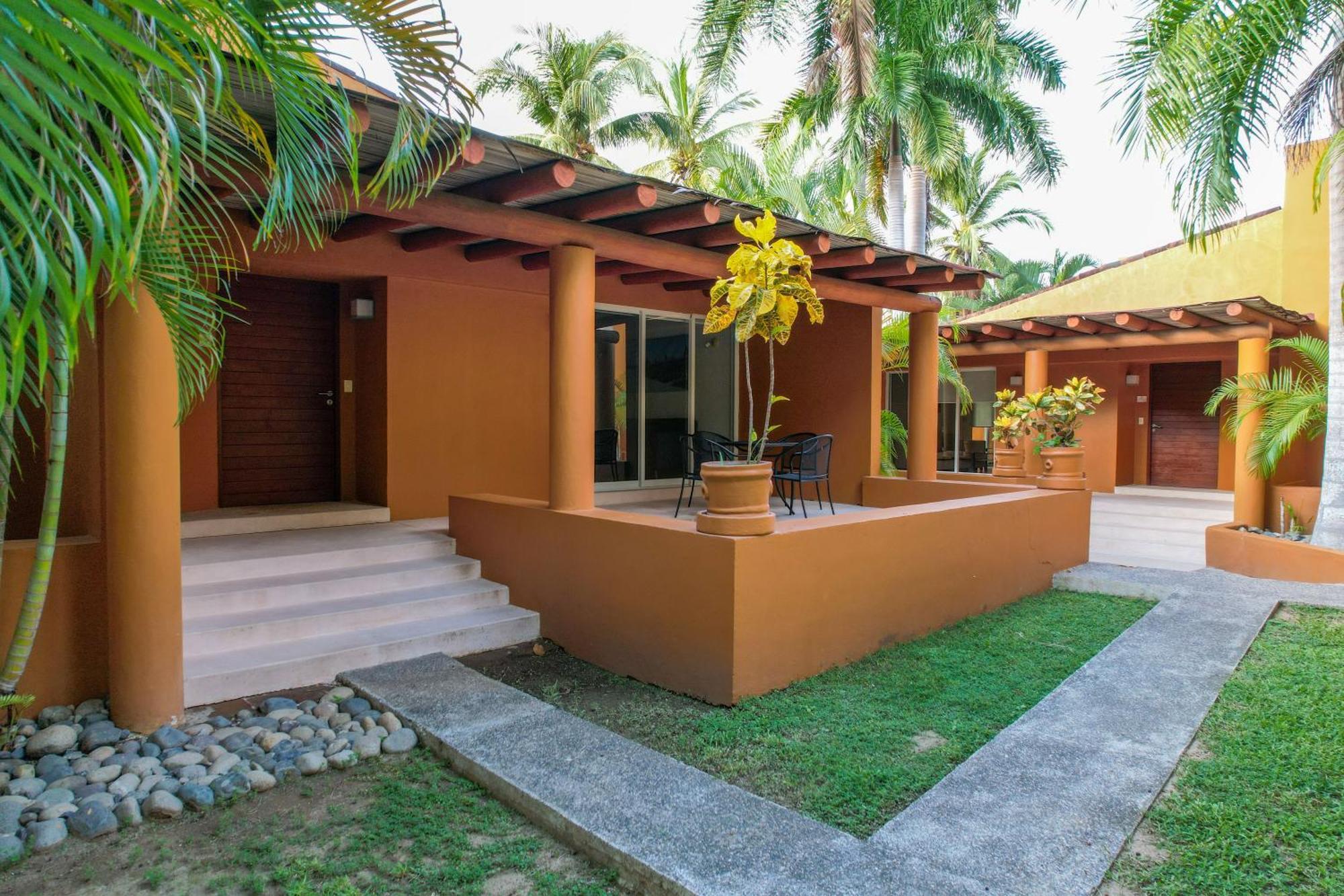 Hotel Ixzi Plus Ixtapa  Exteriér fotografie